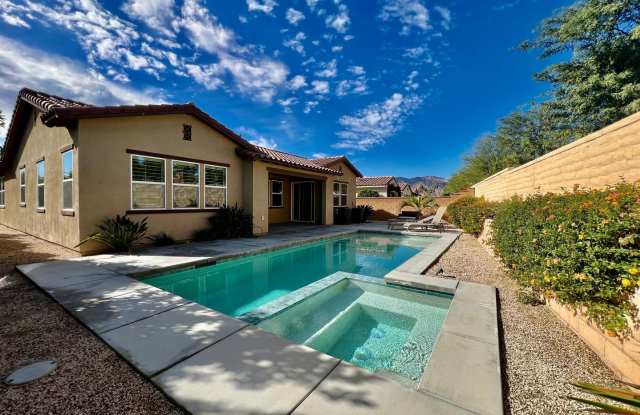 AVAILABLE NOW!! STUNNING 4 Bed/ 3.5 Bath POOL HOME in La Quinta! photos photos