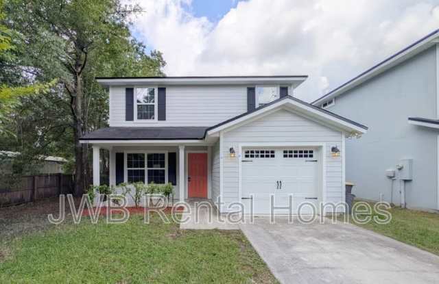 1228 Lake Shore Blvd photos photos