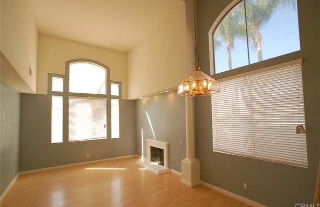 14721 Bordeaux Lane Gallery 4