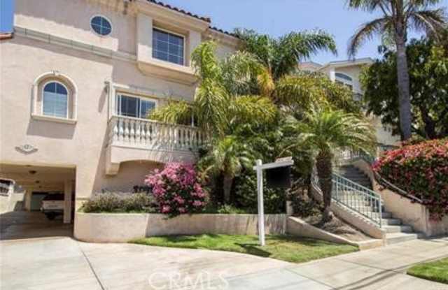 1521 Artesia Boulevard Gallery 1