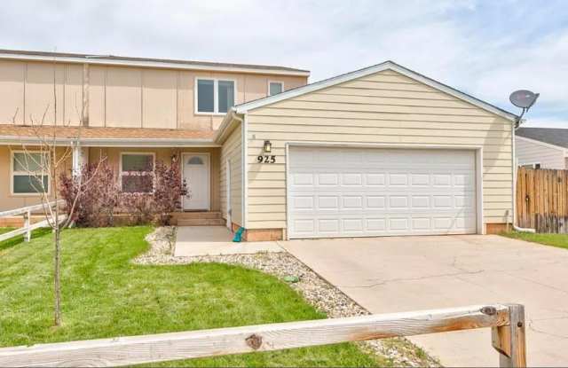 925 East Person Street photos photos