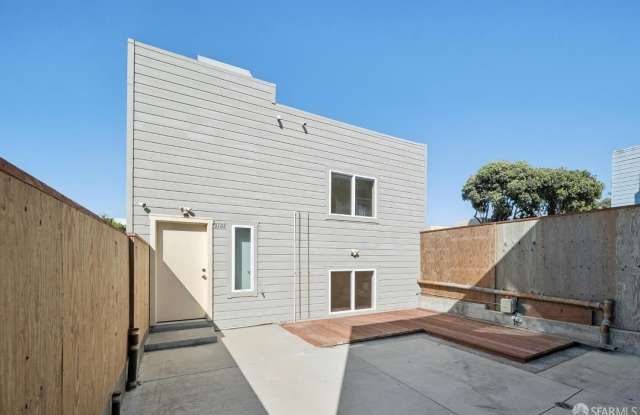 3732 Rivera Street Gallery 4