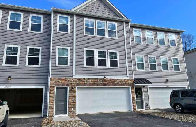 AVAILABLE NOW! New Construction 3 Bedroom Town Homes! - 6001 Stefano Drive, Delmont, PA 15626