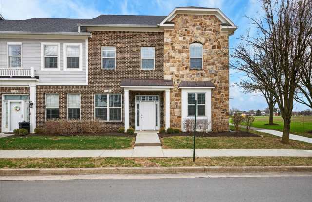 7147 Governor's Row - $2,625.00/mo. photos photos