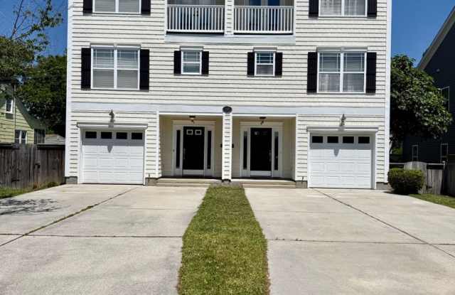 3BD/3.5 Condo with Garage & Backyard in Shadowlawn! Blocks to the Beach! AVAILABLE NOW! photos photos 3BD/3.5 Condo with Garage & Backyard in Shadowlawn! Blocks to the Beach! AVAILABLE NOW! photos photos