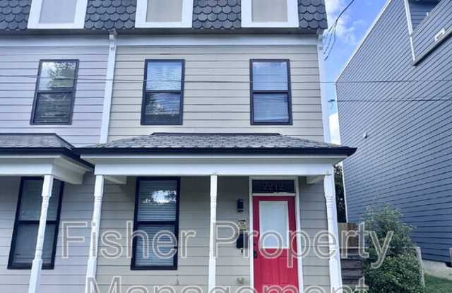 2212 Carrington St Gallery 1