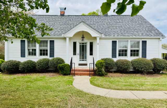 Cozy and Convenient Home in Oxford - Move in Ready photos photos