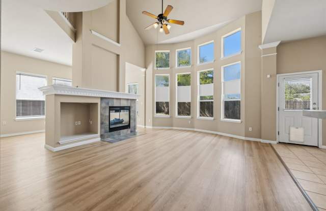 Spacious 3 bedroom 2.5 Bathroom Two-Story Home Gallery 1