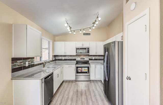 19802 N 3RD Avenue Gallery 4