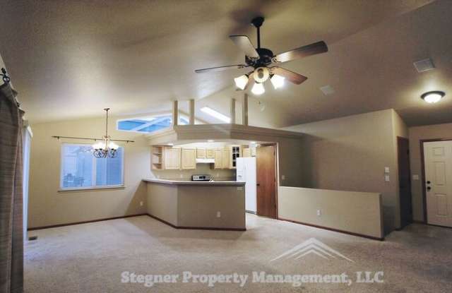 4496 Hayler Avenue Gallery 2