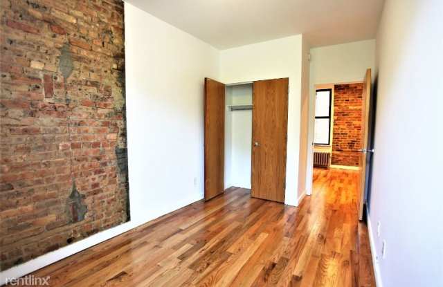 275 Wayland Sq 2 Gallery 3