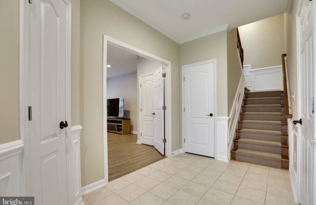 25135 HUMMOCKY TERRACE Gallery 4