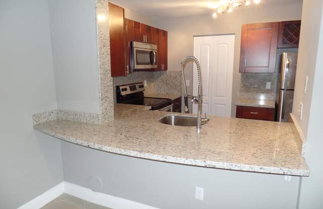 1255 SW 46th Ave #1711 photos photos