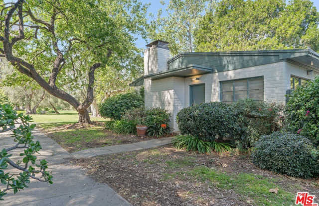 5116 Village Grn photos photos