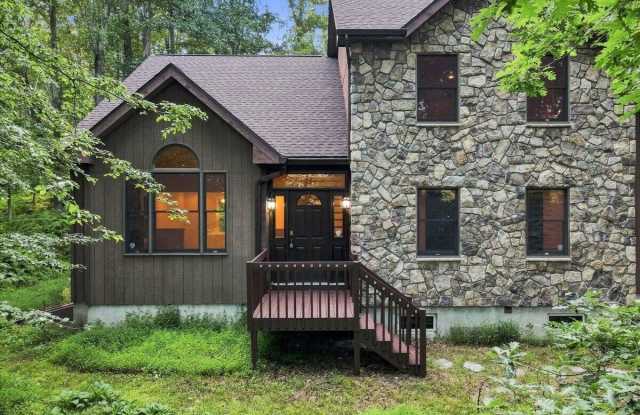 5110 Oak Lane Gallery 1