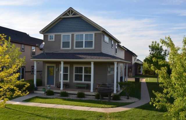 3012 Cottage Lane N - 3012 Cottage Lane, Maplewood, MN 55109