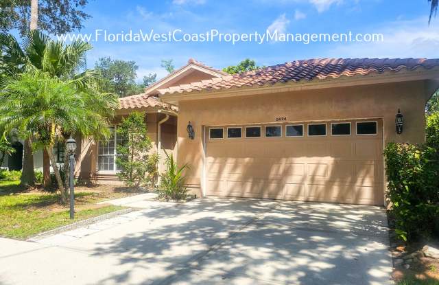 SPACIOUS 3 BEDROOM/2 BATH LOCATED NEAR UNIVERSITY PARKWAY! SUPER LOCATION! photos photos