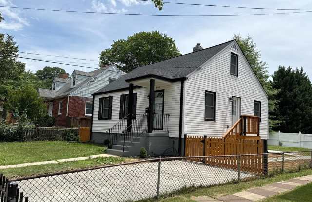 5633 JAMESTOWN Road photos photos