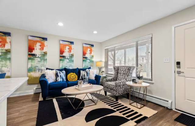 Royal Oak Place photos photos