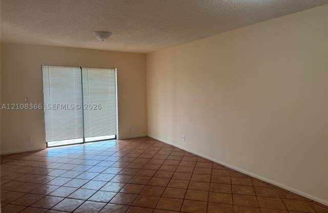 9944 Nob Hill Ct Gallery 4