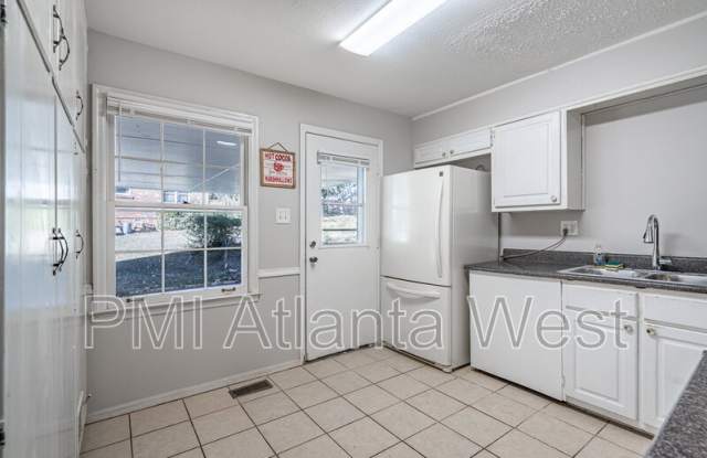 2135 Knighton Drive photos photos