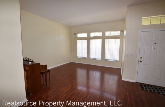 1011 Pine Street Orange Gallery 4