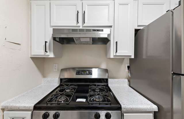 Oval Spring Apartments Gallery 2