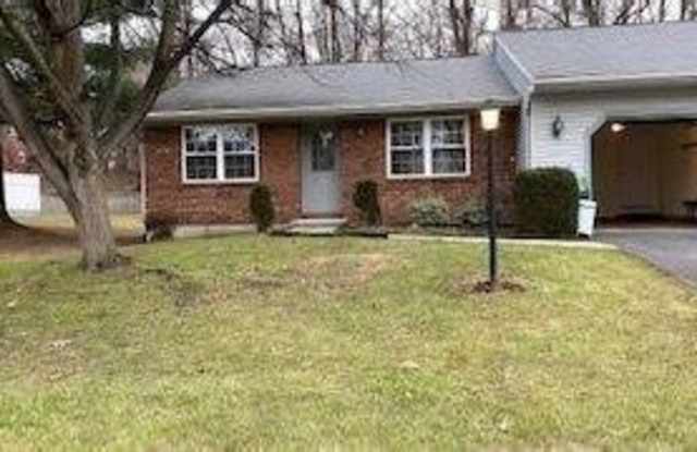 25 Hillside Avenue - 25 Hillside Avenue, Colonie, NY 12205