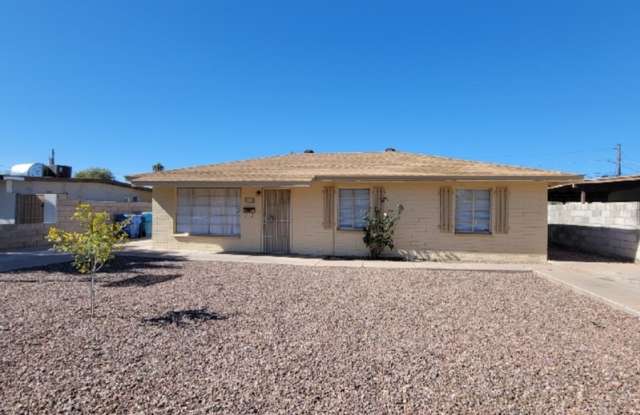 4232 N 33rd Dr photos photos