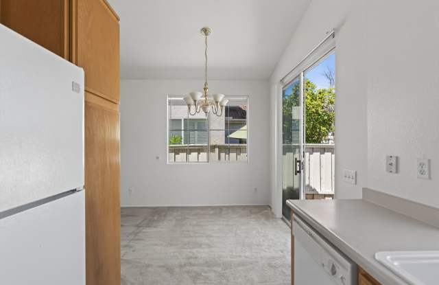 8291 Gold Coast Dr, Unit 6 Gallery 4