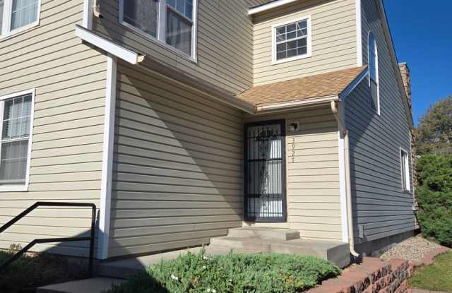 Spacious townhome in Thornton - 3927 East 121st Avenue, Thornton, CO 80241