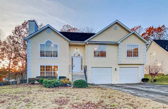 982 Forest Gln Gallery 2
