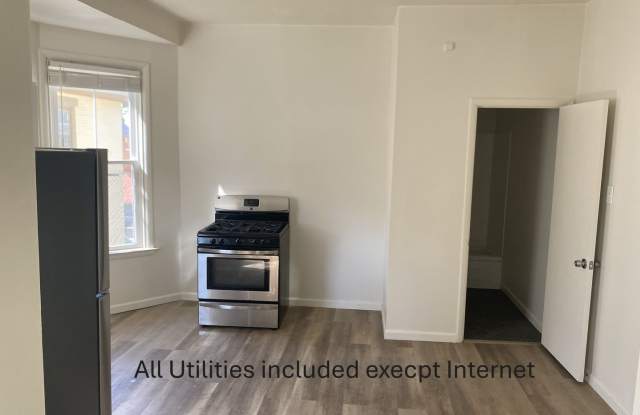2420 Kenilworth Ave photos photos