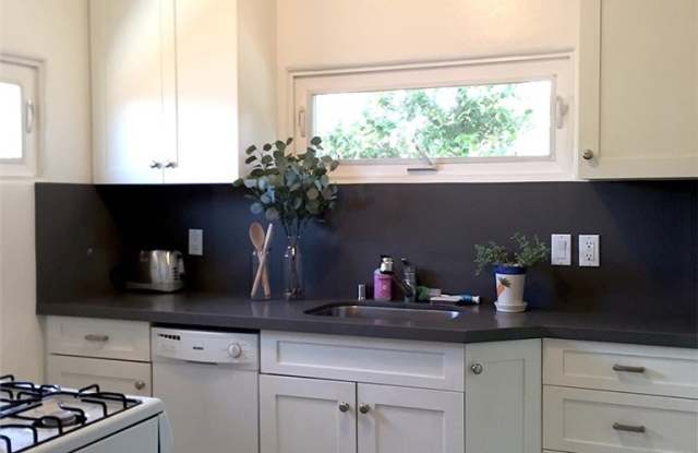 1487 Avon Park Terrace Gallery 3