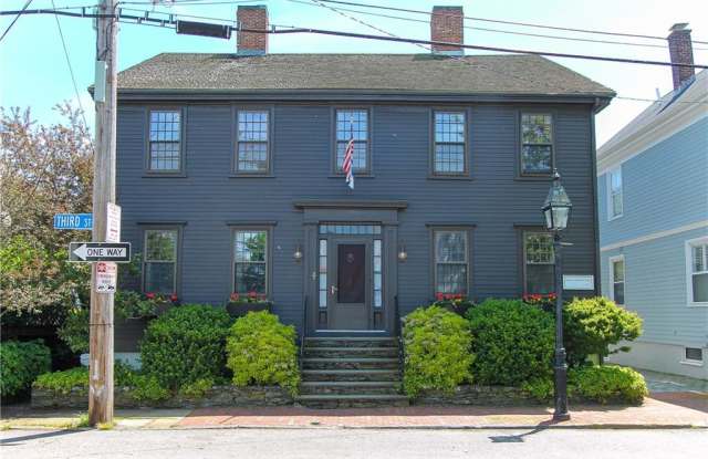 77 3rd Street - 77 3rd Street, Newport, RI 02840