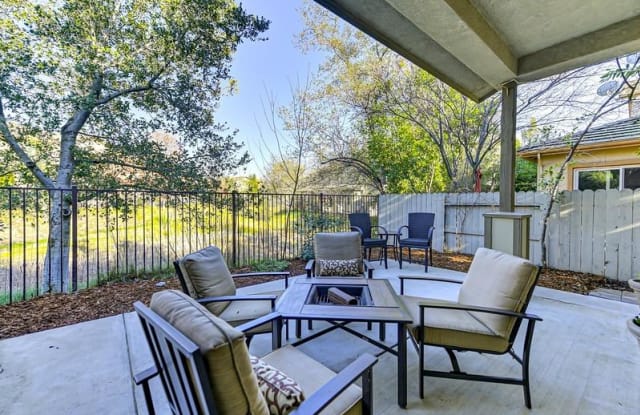 7217 Orchard Cir Gallery 2