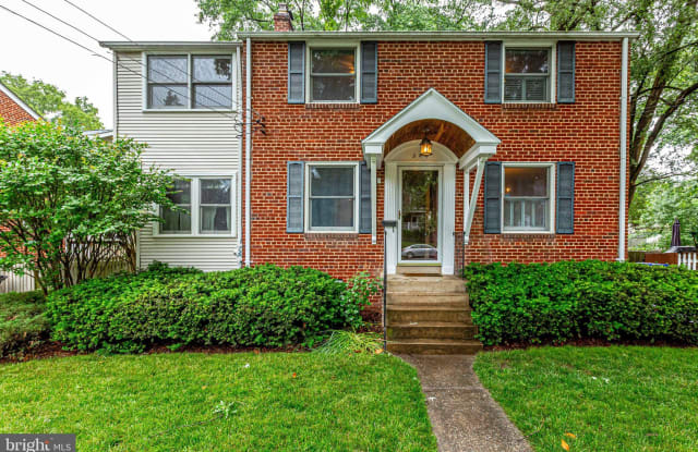 208 N GALVESTON STREET - 208 North Galveston Street, Arlington, VA 22203