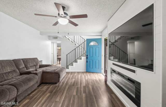 13185 1/2 Bromont Avenue Gallery 3