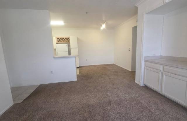 2544 ROBERT TRENT JONES Drive Gallery 3