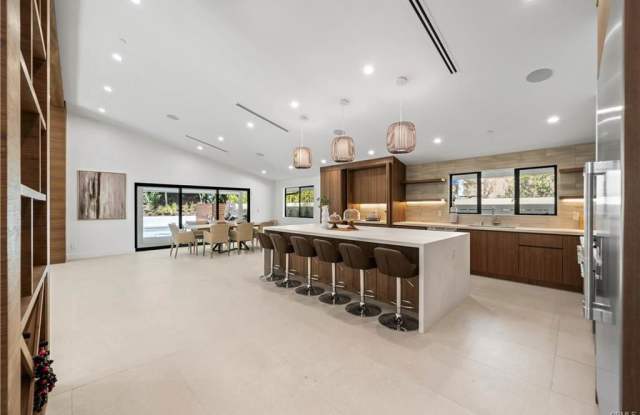 16105 Clear Oak Drive - 16105 Clear Oak Drive, Los Angeles, CA 91436