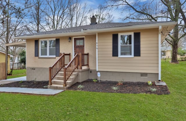 976 Pinehurst Dr. - 976 Pinehurst Drive Southeast, Smyrna, GA 30080