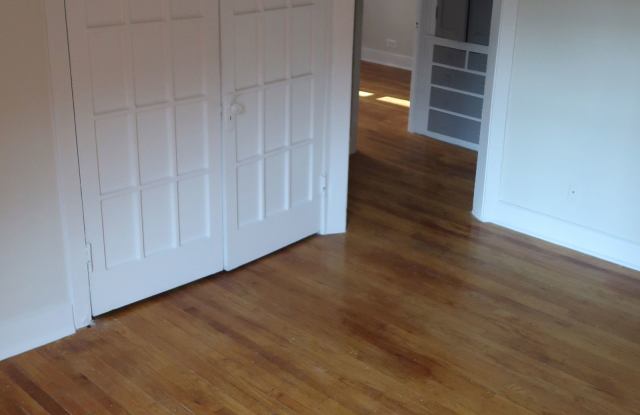 1706 West Albion Avenue photos photos