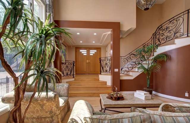 1106 Alta Vista Drive Gallery 4