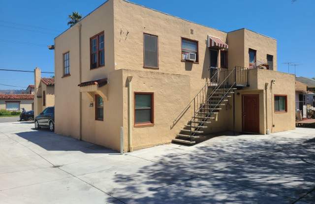 661 Dutton Ave Gallery 2