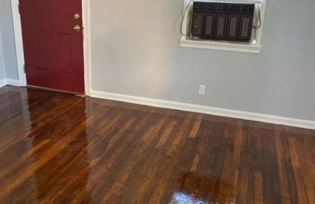 2041 Glenridge Drive Gallery 3