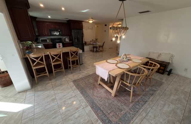 8110 Rose Marie Avenue East Gallery 2
