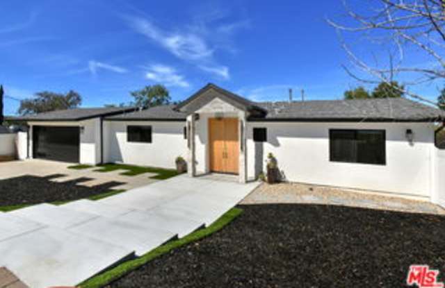 26065 Farmfield Road photos photos