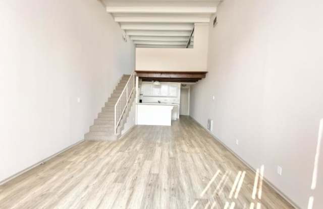3345 S Canfield Ave Gallery 3