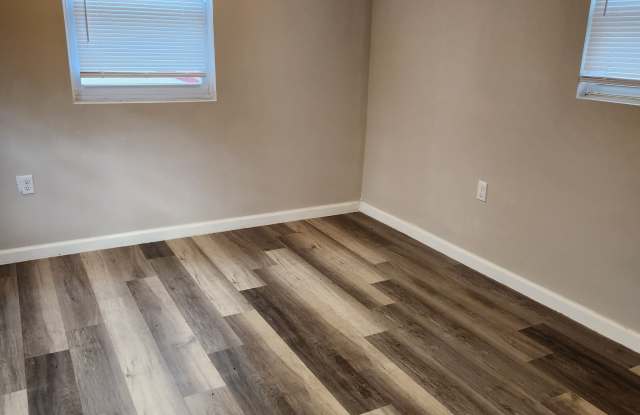 9349 Valley Road, Unit 109, Berkeley Springs WV 25411Unit 109 Gallery 3