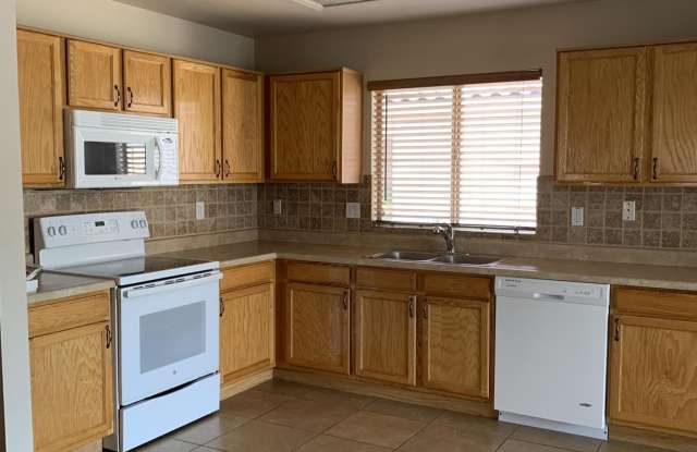 1007 S SOMERSET -- Gallery 2